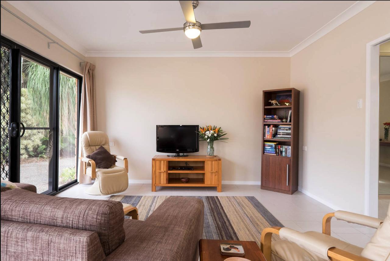 The Villa At The Bay Deception Bay Bagian luar foto